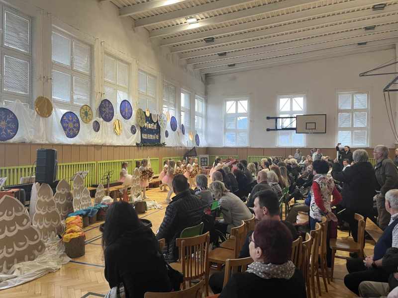 Vánoční koledování