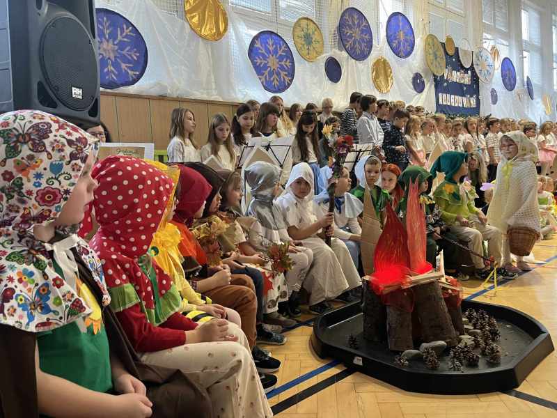 Vánoční koledování