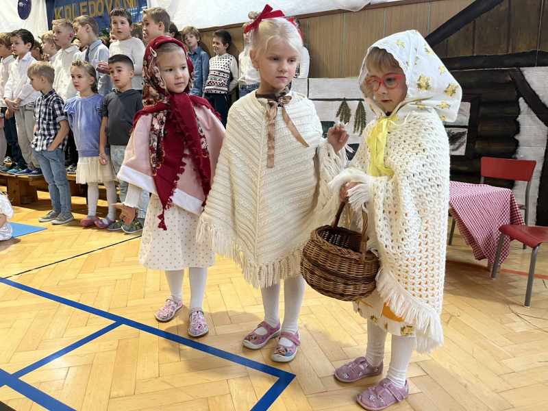 Vánoční koledování