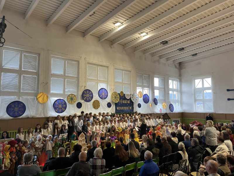 Vánoční koledování