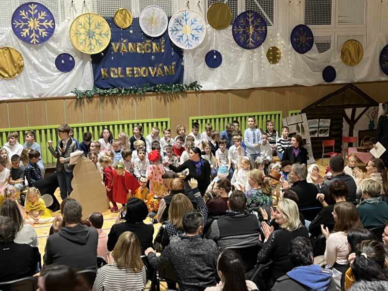 Vánoční koledování